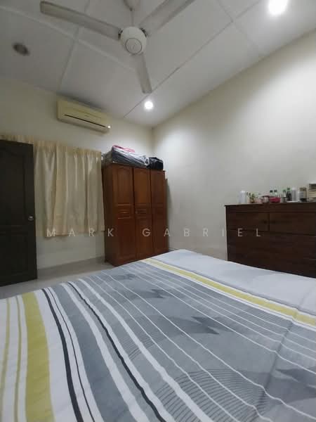 1-storey Terraced House for Sale in Kelana Jaya (Petaling Jaya) - Mark Gabriel - Bedroom - PropertyGuru.com.my