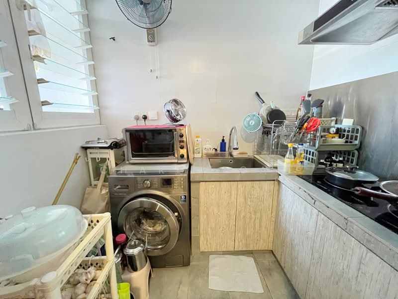Kediaman Servis untuk Dijual di The Lead Residences (Impiria Residensi) - Charlie Gan - PropertyGuru.com.my