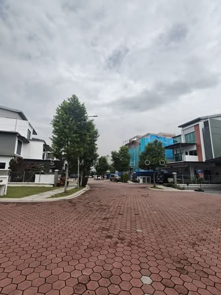 Bungalow for Sale in Taman Molek (Johor Bahru) - Sammi Hoo - PropertyGuru.com.my