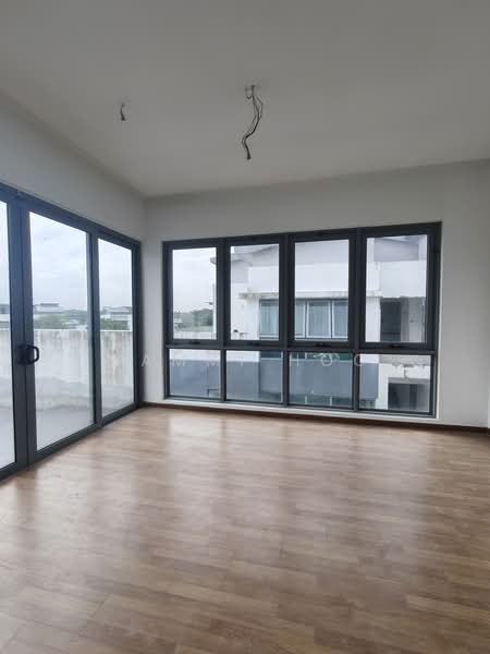 Bungalow for Sale in Taman Molek (Johor Bahru) - Sammi Hoo - PropertyGuru.com.my