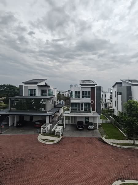 Bungalow for Sale in Taman Molek (Johor Bahru) - Sammi Hoo - PropertyGuru.com.my