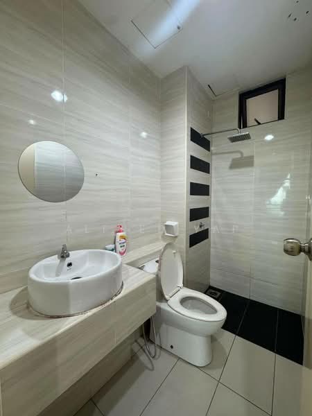 Service Residence for Rent at D'Summit Residences - Alfred Yap - Bathroom - PropertyGuru.com.my