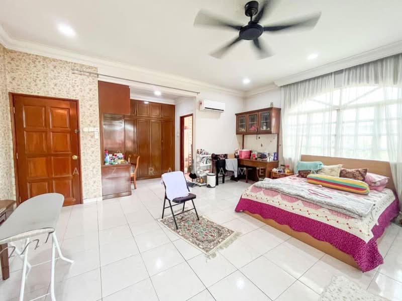 Bungalow House for Sale in Kota Damansara (Kota Damansara) - Adzura Zamedin - Bedroom - PropertyGuru.com.my