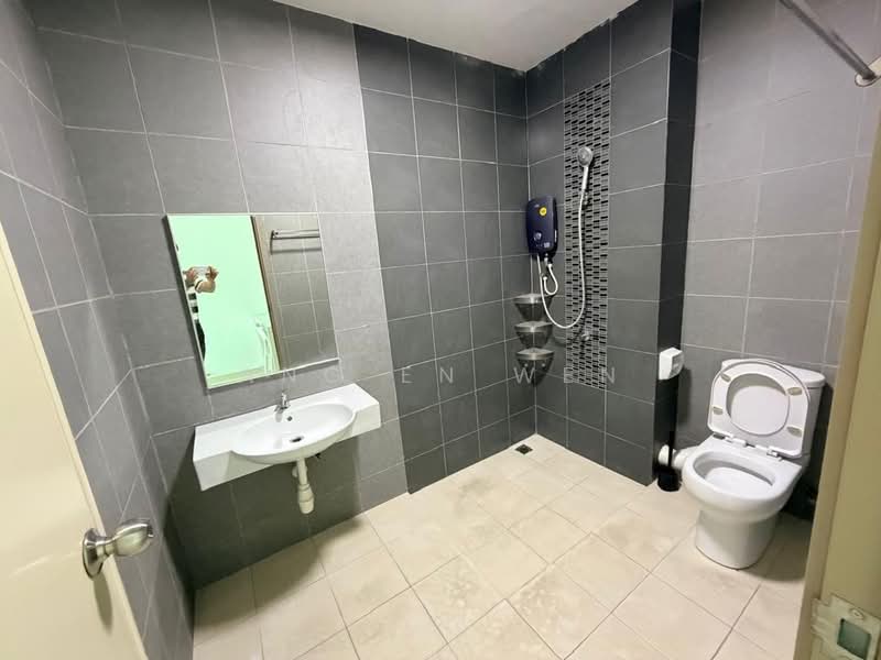 Condominium for Rent at Solaria Residences - Ang En Wen - Bathroom - PropertyGuru.com.my