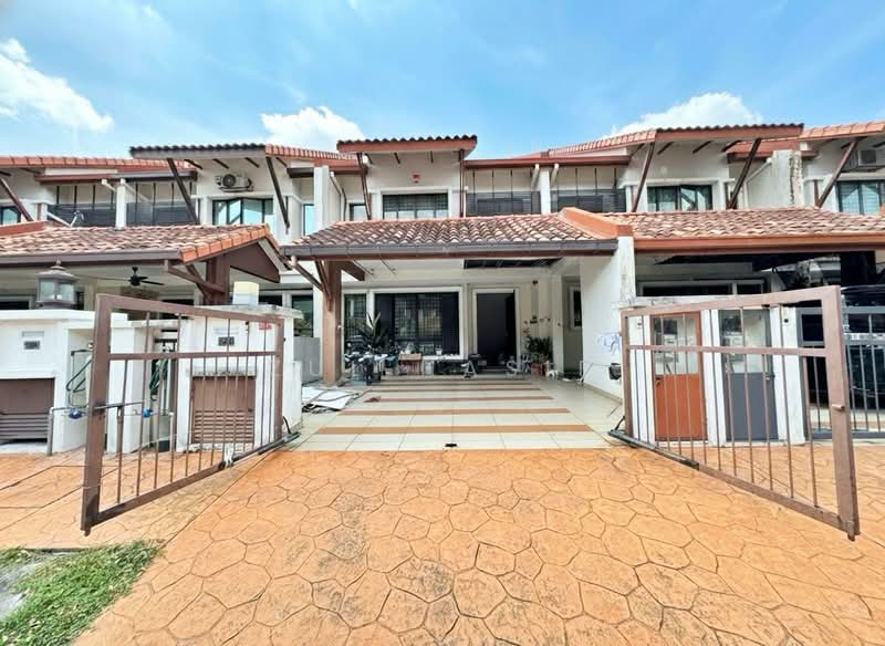 2-storey Terraced House for Sale in Alam Sari (Bangi) - Zul Hasif - Exterior - PropertyGuru.com.my