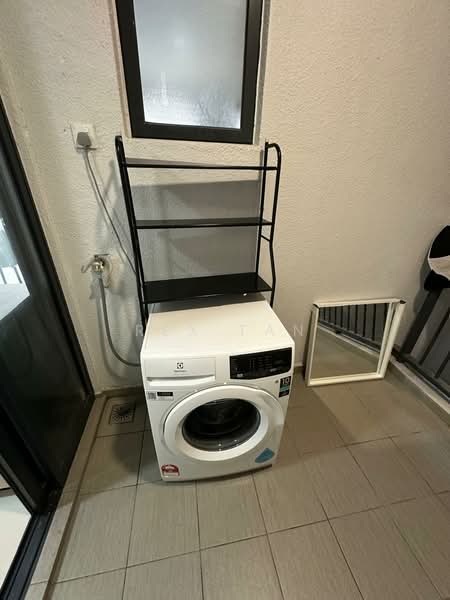 Servis Apartment untuk Disewa di Damai Residence - Rex Tan - Balcony - PropertyGuru.com.my