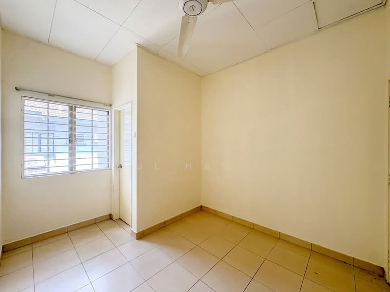 Terraced House for Sale in Bandar Putera 2 (Klang) - Zul Hasif - PropertyGuru.com.my
