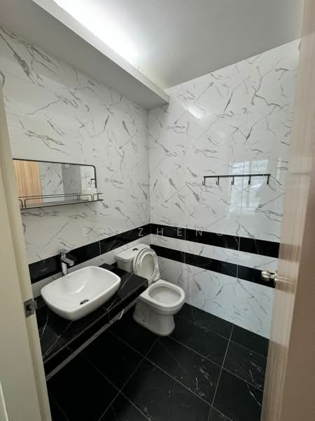 Condominium for Sale at QuayWest Residence - EC Zheng - Bathroom - PropertyGuru.com.my