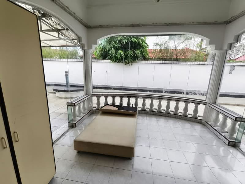 Semi-Detached House for Rent in Taman Pelangi (Johor Bahru) - Ray Tung - Balcony - PropertyGuru.com.my