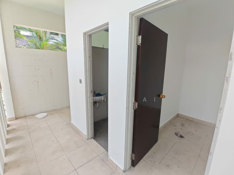 Bungalow for Sale in East Ledang (Iskandar Puteri (Nusajaya)) - Fiona Lai - Bathroom - PropertyGuru.com.my