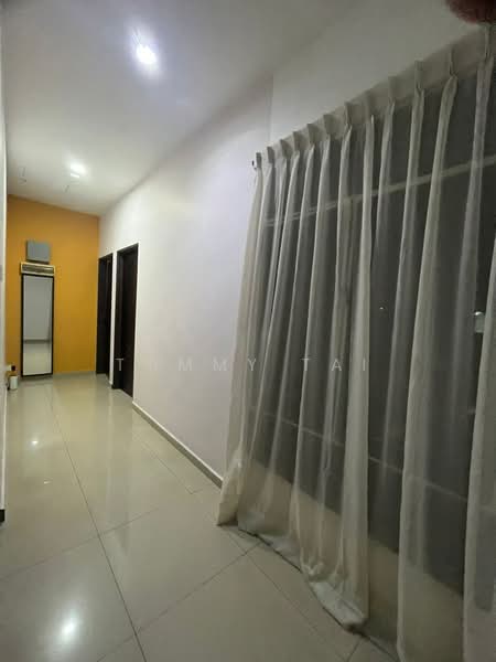 Rumah Berkembar untuk Dijual di Taman Johor (Tampoi) - Tommy Tai - Corridor - PropertyGuru.com.my