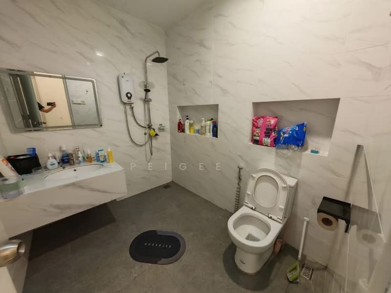 1-storey Terraced House for Rent in Kuchai Lama (Kuala Lumpur) - PeiGee . - Bathroom - PropertyGuru.com.my