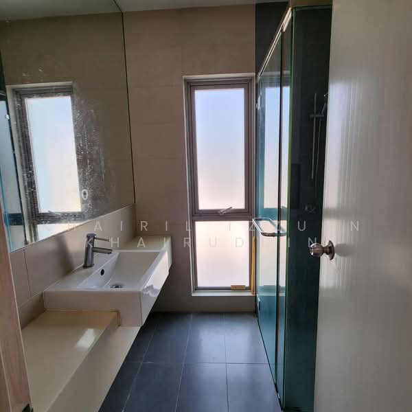 Cluster House for Rent in Sunway Alam Suria (Shah Alam) - Khairil Izzuan Khairuddin - Bathroom - PropertyGuru.com.my