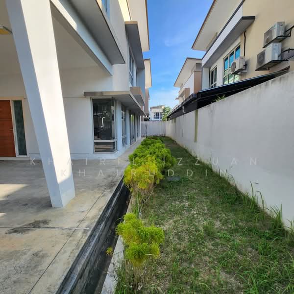 Cluster House for Rent in Sunway Alam Suria (Shah Alam) - Khairil Izzuan Khairuddin - Exterior - PropertyGuru.com.my
