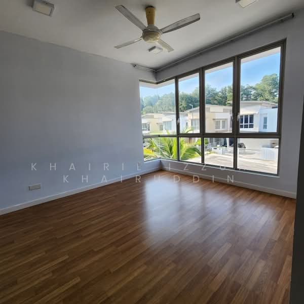 Cluster House for Rent in Sunway Alam Suria (Shah Alam) - Khairil Izzuan Khairuddin - Master Bedroom - PropertyGuru.com.my
