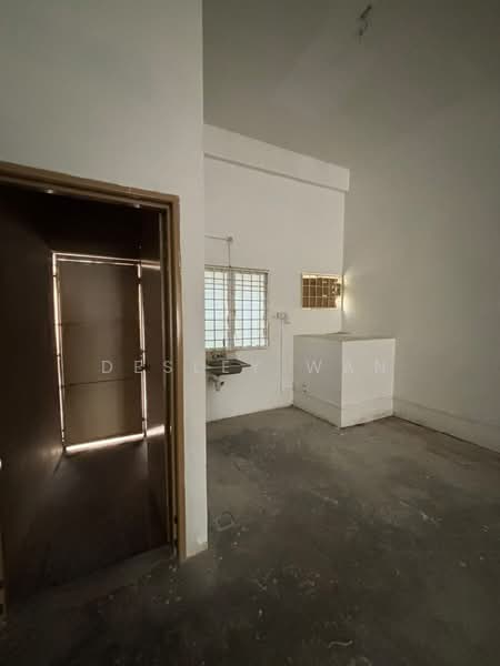 Kedai untuk Disewa di Kota Damansara (Selangor) - Desley Wan - Interior - PropertyGuru.com.my