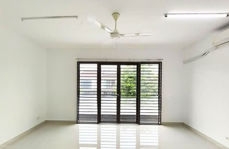 Rumah Teres 2.5-Tingkat untuk Dijual di Shah Alam (Selangor) - Josephine Chou - Living Room - PropertyGuru.com.my