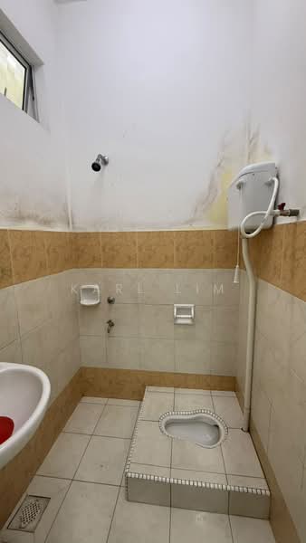 2.5-storey Terraced House for Sale in Taman Setia Indah (Tebrau) - Karl Lim - Bathroom - PropertyGuru.com.my