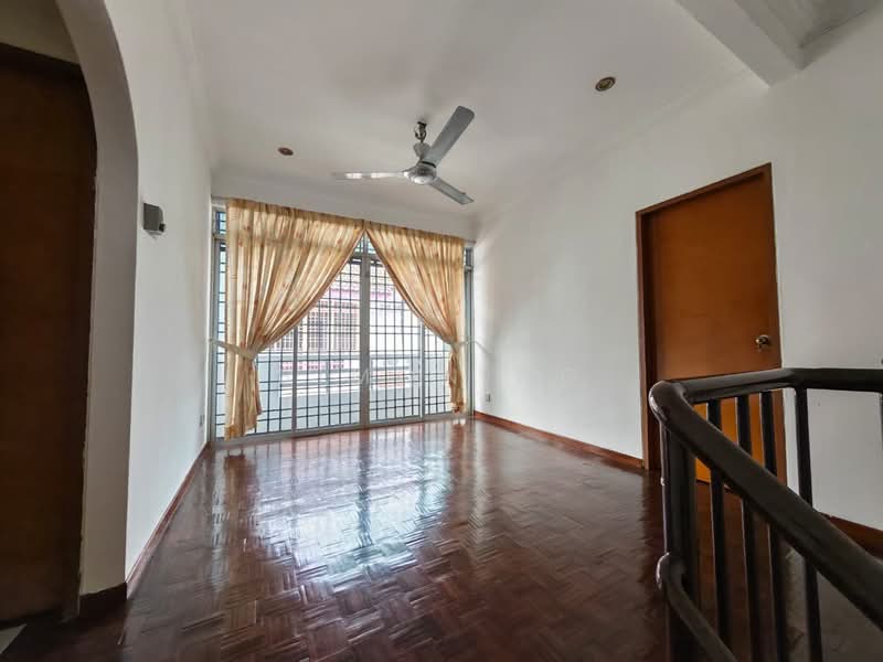 Rumah Berkembar untuk Disewa di Taman Bukit Minyak (Bukit Minyak) - Simon Ng - Living Room - PropertyGuru.com.my