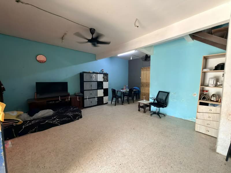 Rumah Teres 2 Tingkat untuk Dijual di Seksyen Bs5 (Serendah) - Liliey Fitri - Living Room - PropertyGuru.com.my