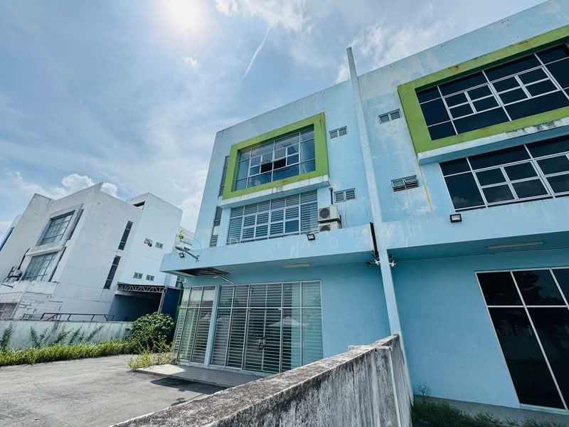 Semi-D Factory for Sale in Shah Alam (Selangor) - Mohd Fadzli - Exterior - PropertyGuru.com.my