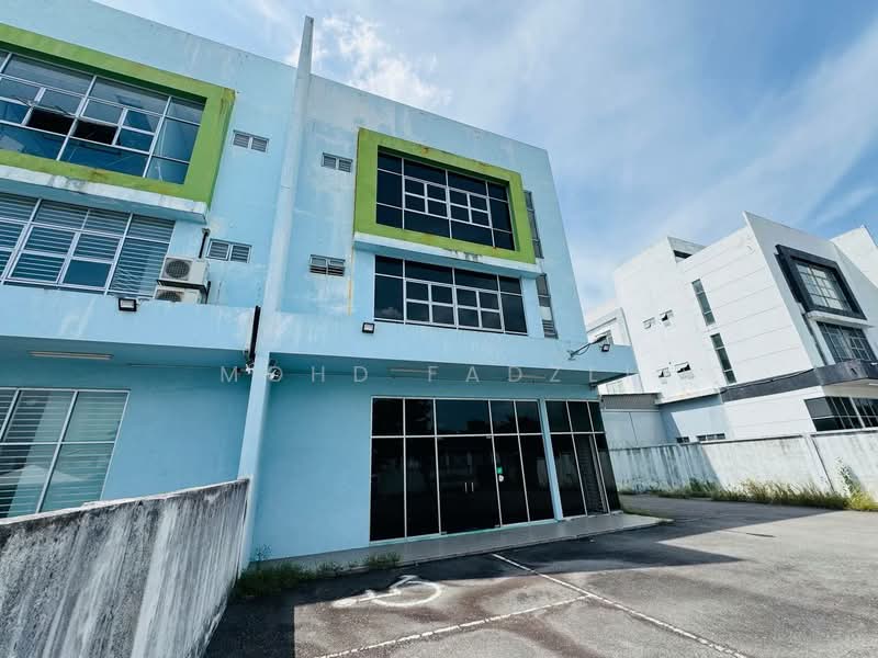 Semi-D Factory for Sale in Shah Alam (Selangor) - Mohd Fadzli - Exterior - PropertyGuru.com.my