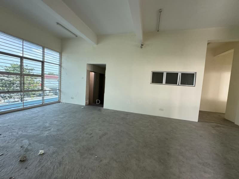 Semi-D Factory for Sale in Shah Alam (Selangor) - Mohd Fadzli - Interior - PropertyGuru.com.my