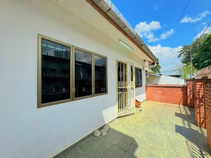 Rumah Teres 2-Tingkat untuk Dijual di Taman Pelangi (Johor Bahru) - Lauren Chai - Exterior - PropertyGuru.com.my