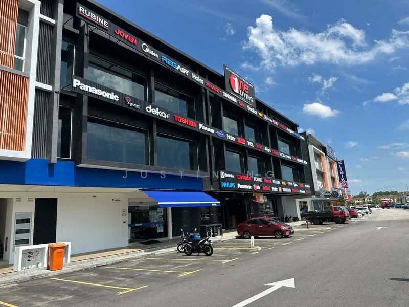 Kedai / Pejabat untuk Disewa di Bandar Tasik Puteri (Rawang) - Justin Ng - Exterior - PropertyGuru.com.my