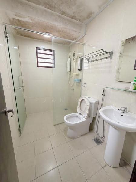 Rumah Teres 2.5-Tingkat untuk Dijual di Taman Meranti Jaya (Puchong) - Evan Goh - Bathroom - PropertyGuru.com.my