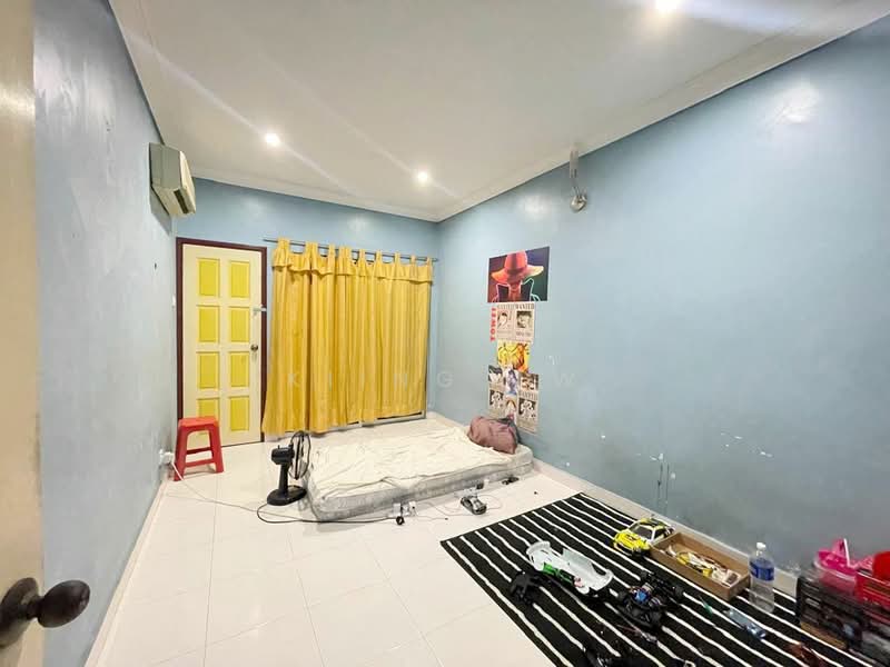 Rumah Teres 2 Tingkat untuk Dijual di Taman Wangsa Permai (Kepong) - Kiing TW - Bedroom - PropertyGuru.com.my
