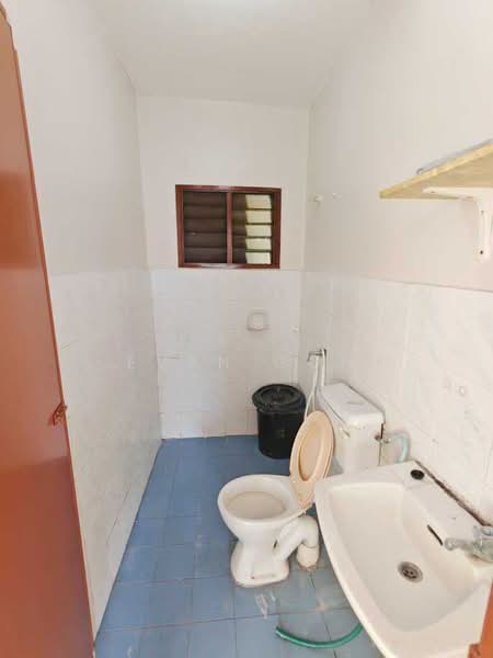 Apartment for Rent at Kinrara Putri - Evan Goh - Bathroom - PropertyGuru.com.my
