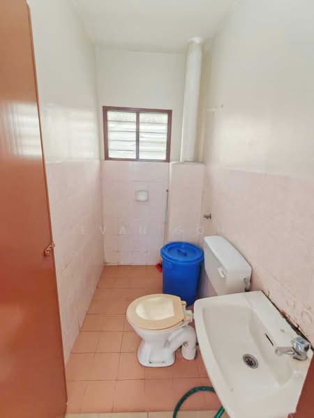 Apartment for Rent at Kinrara Putri - Evan Goh - Bathroom - PropertyGuru.com.my