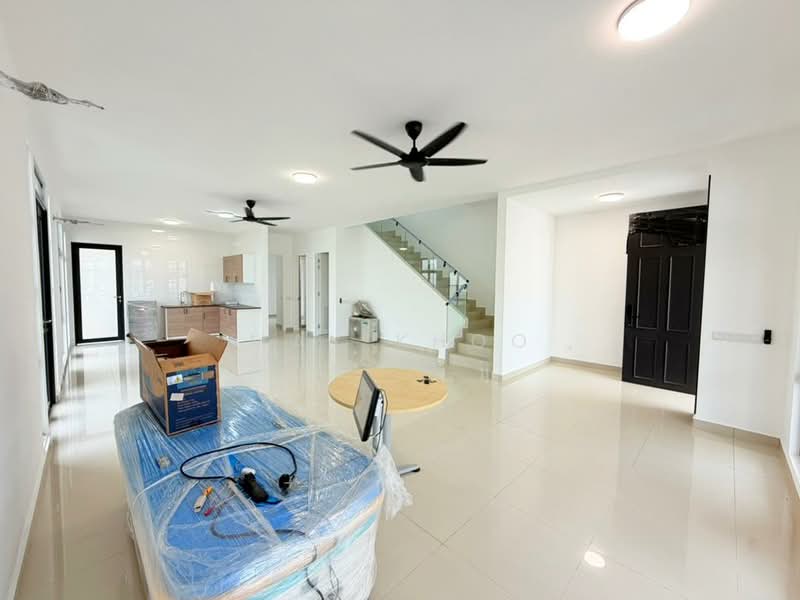 Cluster House for Sale in Setia Tropika (Johor Bahru) - May Khoo - Living Room - PropertyGuru.com.my