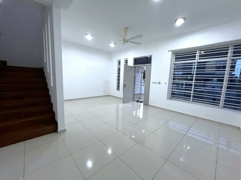 Cluster House for Sale in Bukit Indah (Iskandar Puteri (Nusajaya)) - Karl Lim - Living Room - PropertyGuru.com.my