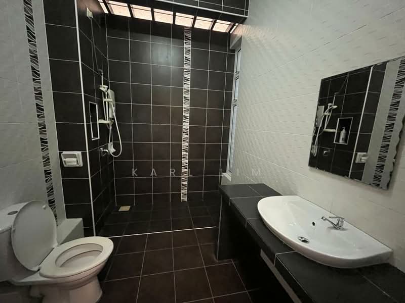 Cluster House for Sale in Bukit Indah (Iskandar Puteri (Nusajaya)) - Karl Lim - Bathroom - PropertyGuru.com.my