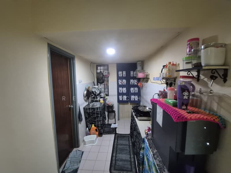 Apartment for Sale at Selayang Centre Point Apartment - Remus Chen - Kitchen - PropertyGuru.com.my