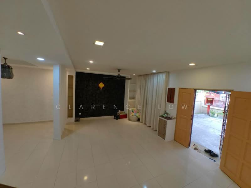 2-storey Terraced House for Sale in Taman Seri Orkid (Skudai) - Clarence Low - Living Room - PropertyGuru.com.my
