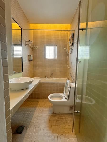 Rumah Teres 2 Tingkat untuk Dijual di Taman Wangsa Permai (Kepong) - Kiing TW - Bathroom - PropertyGuru.com.my
