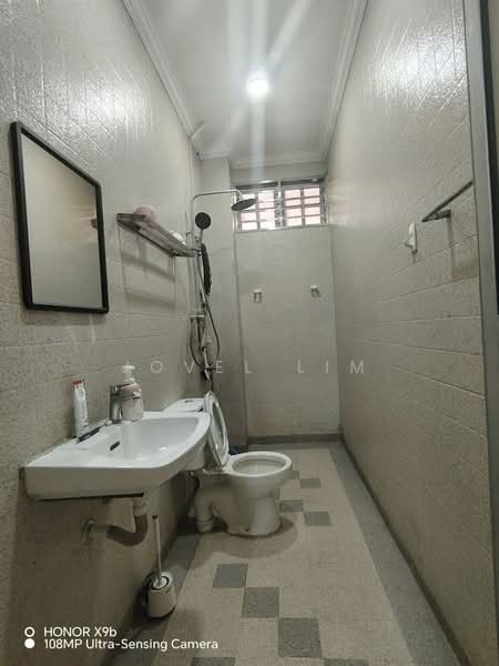 Semi-Detached House for Sale in Taman Perling (Perling) - Jovel Lim - Bathroom - PropertyGuru.com.my