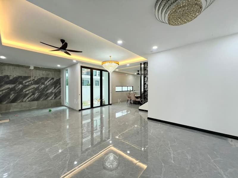 Semi-Detached House for Sale in Setia Tropika (Johor Bahru) - May Khoo - Living Room - PropertyGuru.com.my