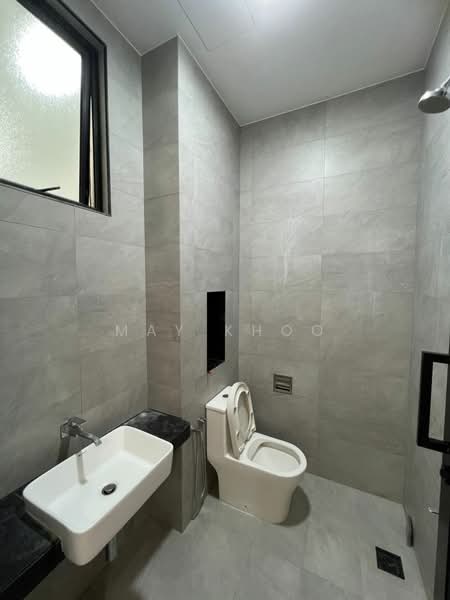 Semi-Detached House for Sale in Setia Tropika (Johor Bahru) - May Khoo - Bathroom - PropertyGuru.com.my