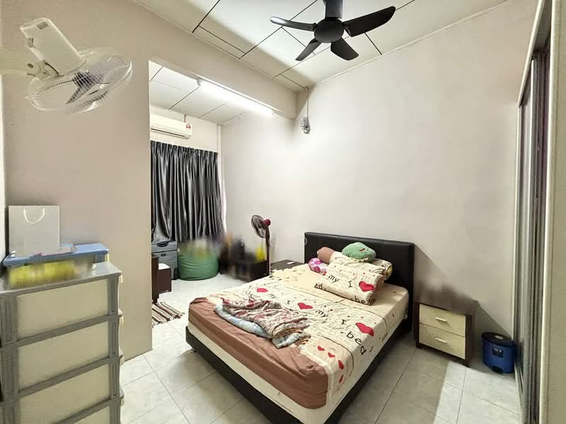 2-storey Terraced House for Sale in Taman Sri Wangsa (Batu Pahat) - NGO - Bedroom - PropertyGuru.com.my