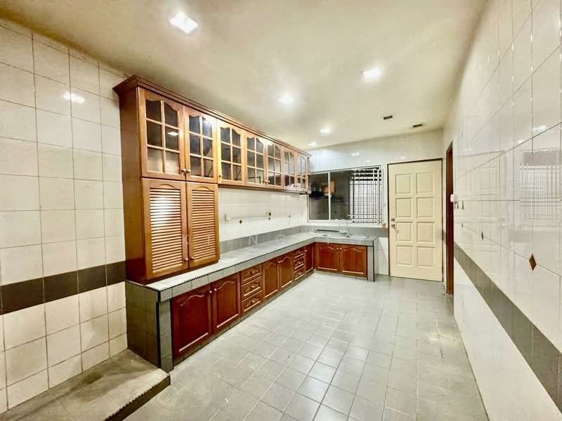 Rumah Teres 2 Tingkat untuk Dijual di Taman Wangsa Permai (Kepong) - Kiing TW - Kitchen - PropertyGuru.com.my