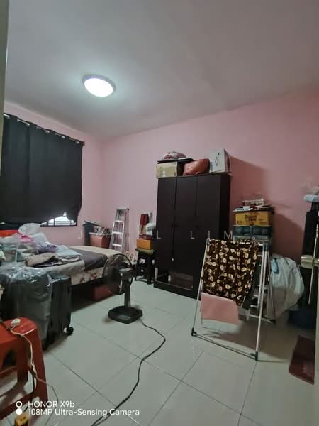 Pangsapuri untuk Dijual di Kipark Apartment - Jovel Lim - Bedroom - PropertyGuru.com.my