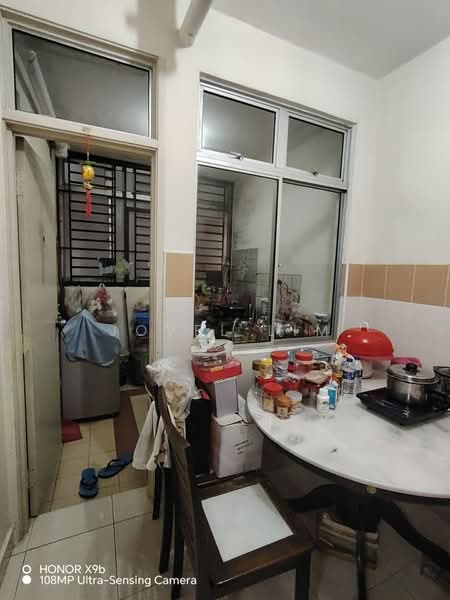 Pangsapuri untuk Dijual di Kipark Apartment - Jovel Lim - Kitchen - PropertyGuru.com.my