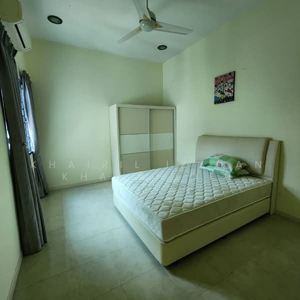 Cluster House for Rent in Sunway Alam Suria (Shah Alam) - Khairil Izzuan Khairuddin - Bedroom 1 - PropertyGuru.com.my