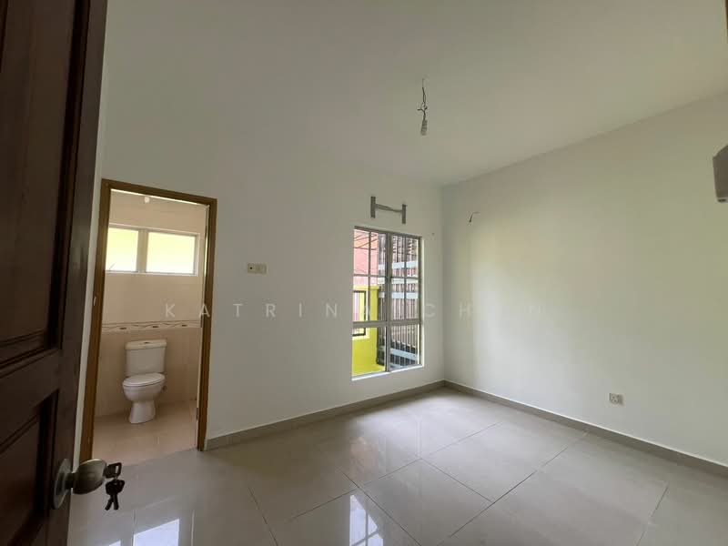Semi-Detached House for Sale in Cheras (Selangor) - Katrina Chan - Bathroom - PropertyGuru.com.my