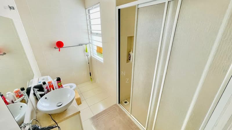 Terraced House for Sale in D'alpinia (Puchong) - Rafedah Binti Abdul Aziz - Bathroom - PropertyGuru.com.my