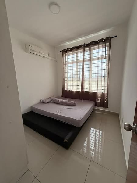 Servis Apartment untuk Dijual di Larkin Heights - Jovel Lim - Bedroom - PropertyGuru.com.my